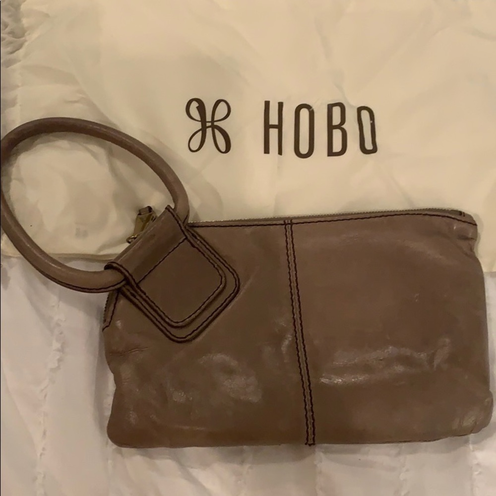 HOBO Sable Clutch